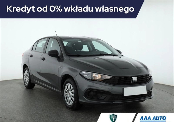 Fiat Tipo cena 52000 przebieg: 33564, rok produkcji 2021 z Katowice małe 172